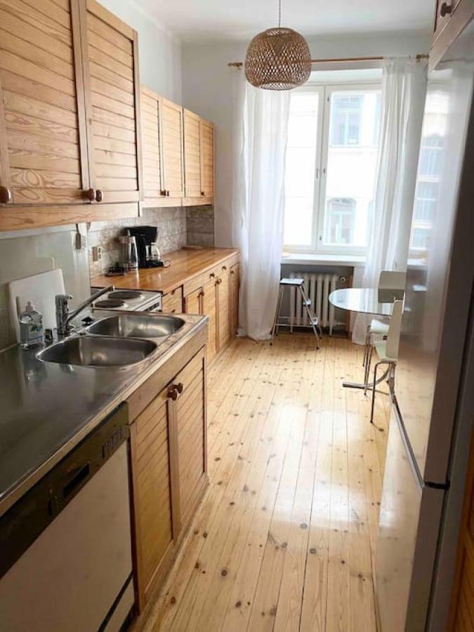 Ullanlinna Big Apartment In The Heart Of Helsinki Luaran gambar